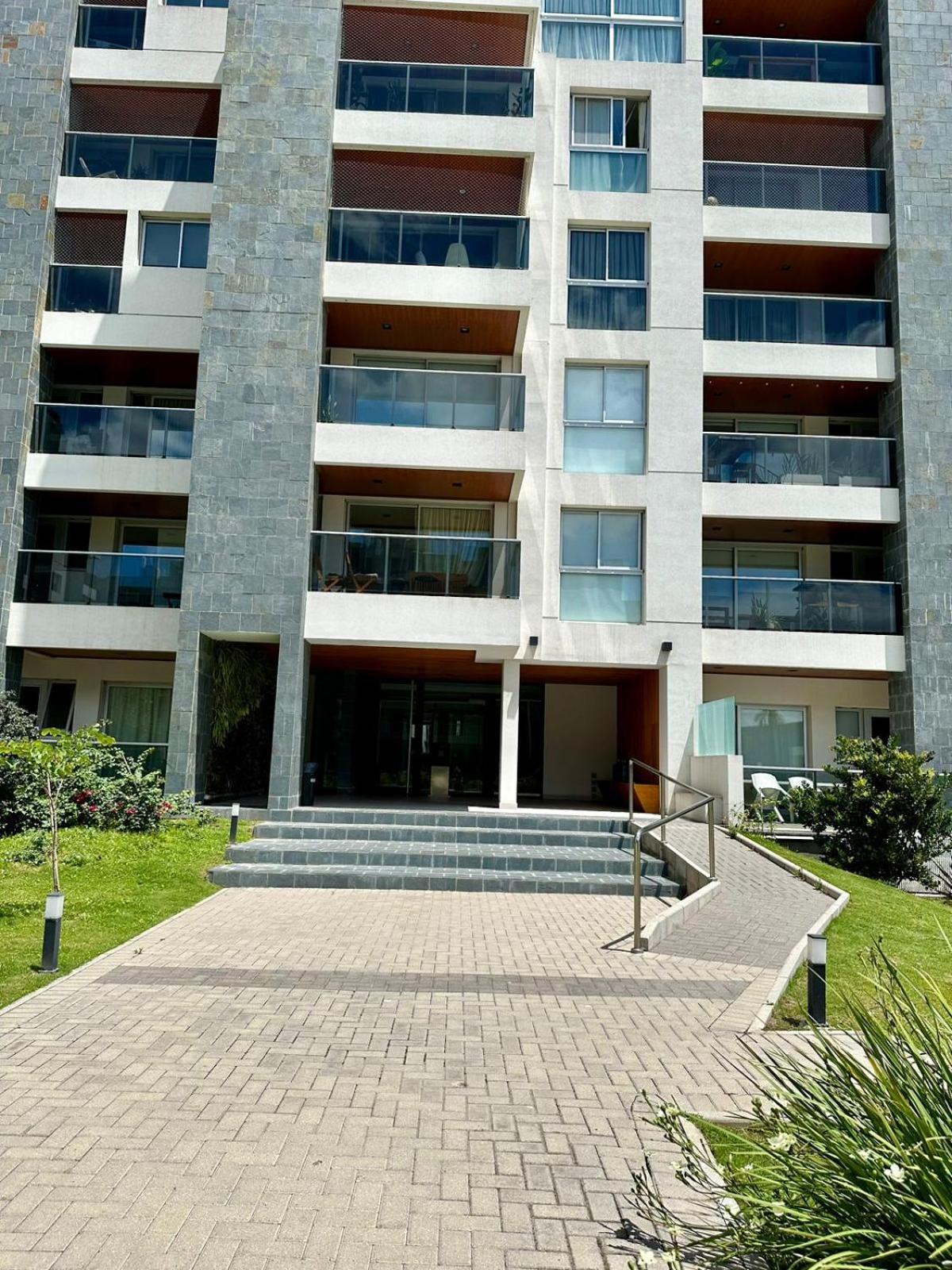 Departamento Amoblado De Lujo